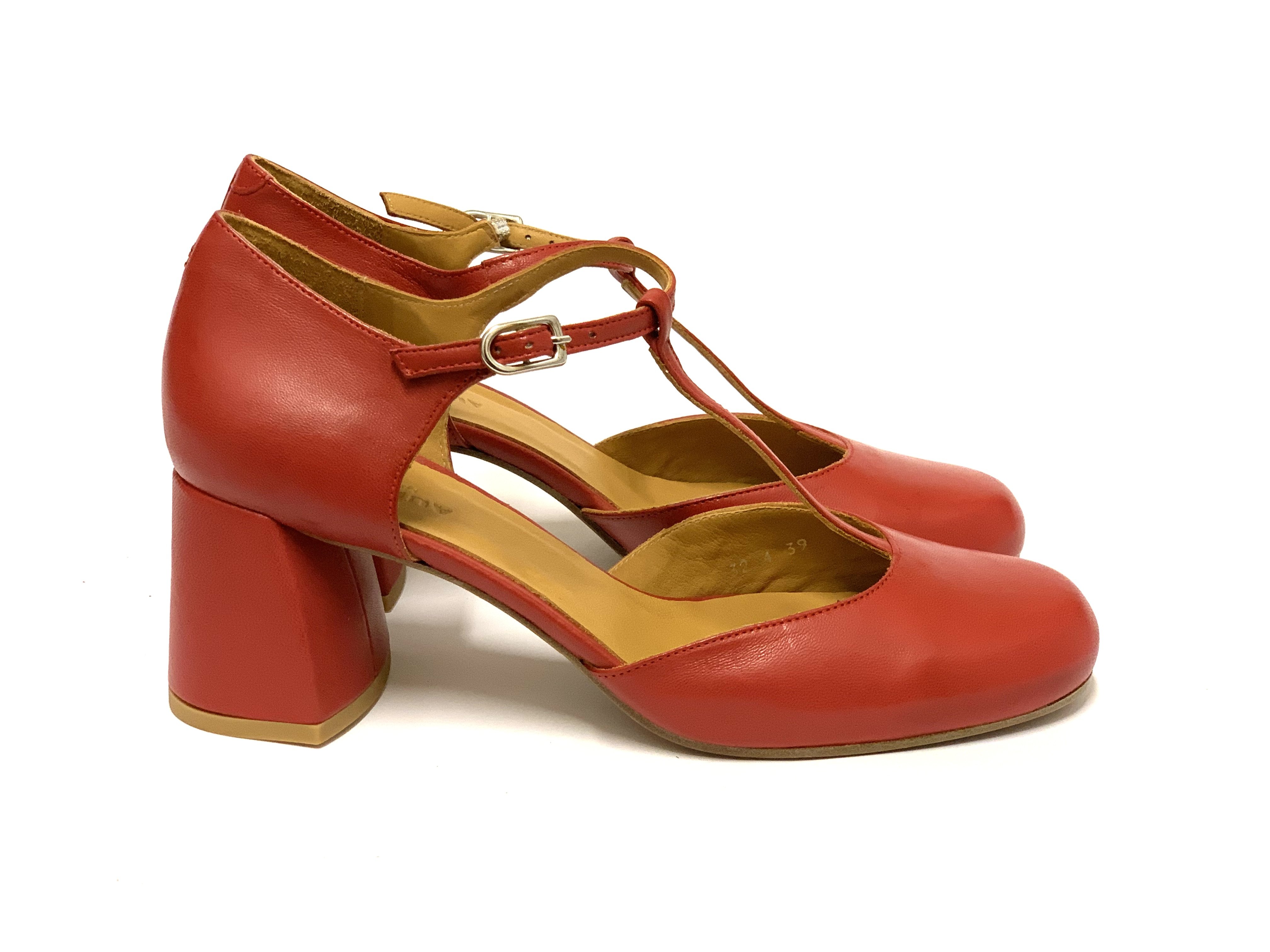 Audley med t-rem, rød - Audley - sko